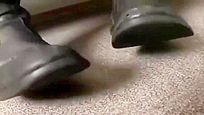 Cute Japanese girl shows her feet!