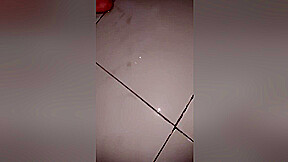 Desi Girl Pissing