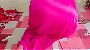Desi Stepmom Close-up Blowjob & Cum In Mouth - Bangla Audio