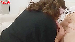 Dolce Pompino Italiano Finisce Con Sborrata Sul Petto