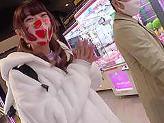 ゲーセンでGETした美少女をGETしてホテル連れ込みｗ