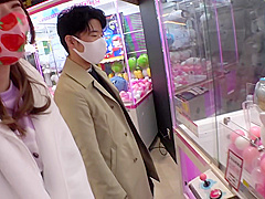 ゲーセンでGETした美少女をGETしてホテル連れ込みｗ