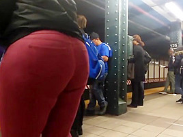 Ebony college girl booty in red jeans