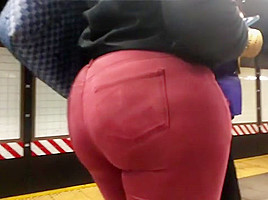 Ebony college girl booty in red jeans