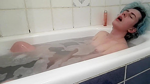 Electroswing porn video - Lonely in the bathtub