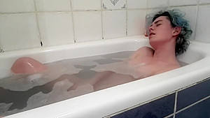 Electroswing porn video - Lonely in the bathtub