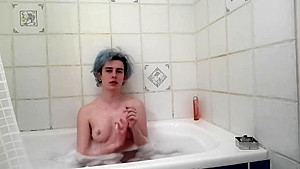 Electroswing porn video - Lonely in the bathtub