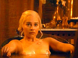Emilia Clarke Jerk Off Challenge