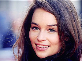 Emilia Clarke Jerk Off Challenge