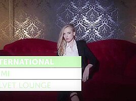Emmi Velvet Lounge