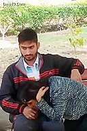 Exclusive- Hot Look Desi Girl Blowjob In Park