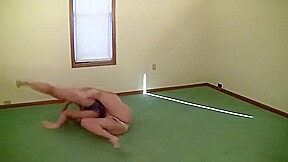 Faith vs Alexis - catfight