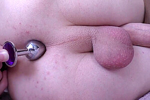 Femboy Fucks Her Ass And Cums In Front Of The Mirror