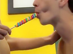 Fetish session with slutty twinks