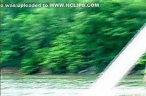 Flashing party on the water - Distinctive
