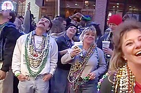 Flashing party on the water - Distinctive