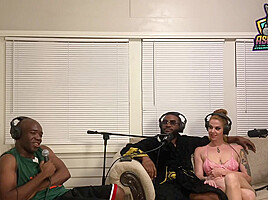 Foxi Vixen DP BBC Threesome at Fetcon