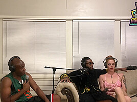 Foxi Vixen DP BBC Threesome at Fetcon