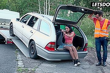Francys Belle In Is Down For Some Hard Fuck With Big Dick Mechanic