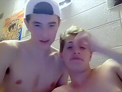 Friends Performing On Cam Porn teens 18+