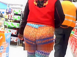 GRANNY GOT A PHAT AZZ VERY OBEDIENT
