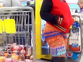 GRANNY GOT A PHAT AZZ VERY OBEDIENT