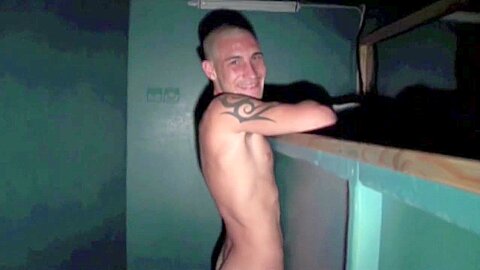 Gay Sucking Straight In Glory Hjoles - FrenchFuckers
