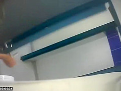 Girl spied by pissing