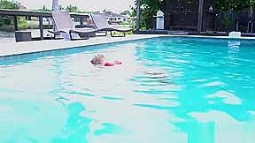 Hairy pornstar seduce and cum in mouth