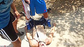 HardKinks - Smelling sneakers and feet