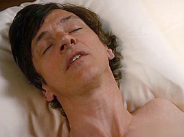 Heavenly Helen Hunt has a shaved pussy for viewing
