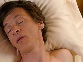 Heavenly Helen Hunt has a shaved pussy for viewing