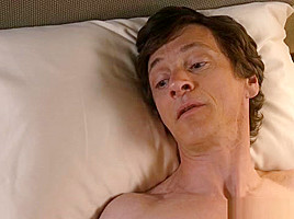 Heavenly Helen Hunt has a shaved pussy for viewing