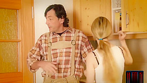 Hilarious voice over on this sex alps video with hot blondes