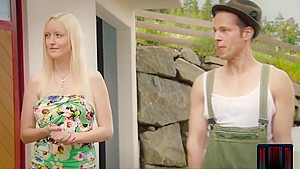 Hilarious voice over on this sex alps video with hot blondes