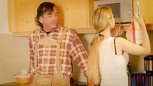Hilarious voice over on this sex alps video with hot blondes