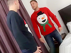 Holiday atmosphere makes the Hans Berlin and Damien horny