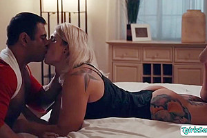 Horny Ts Takes An Aggressive Anal Reaming With Summer Raine