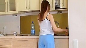 Hot Gal Makes Some Workout Of Her Asshole By A Glass Dildo
