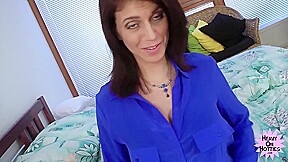 Hot Mamma With Kristine Crystalis - HeavyOnHotties