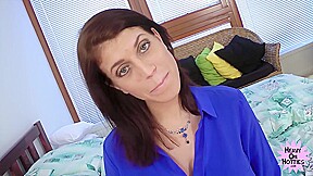 Hot Mamma With Kristine Crystalis - HeavyOnHotties