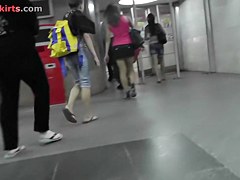 Hot college gal pink panty upskirting