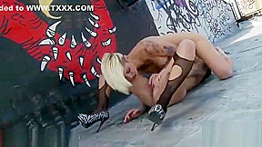 Hot lesbians outside