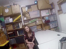 Hot teen 18+ Shoplifter Became Very Cooperative