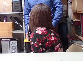 Hot teen 18+ Shoplifter Became Very Cooperative