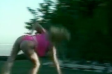 Hottest Big Tits, Strip scène adulte