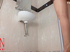 Housewife Without Panties Seduces Plumber  S1