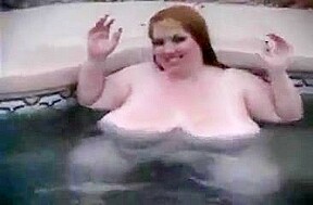 Huge tits on bbw in pool