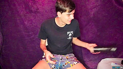Hung Young Henry Fucks A Toy - Henry Evans