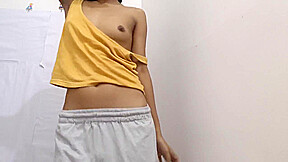 Indian Village College Girl Showing Her Boobs And Pussy